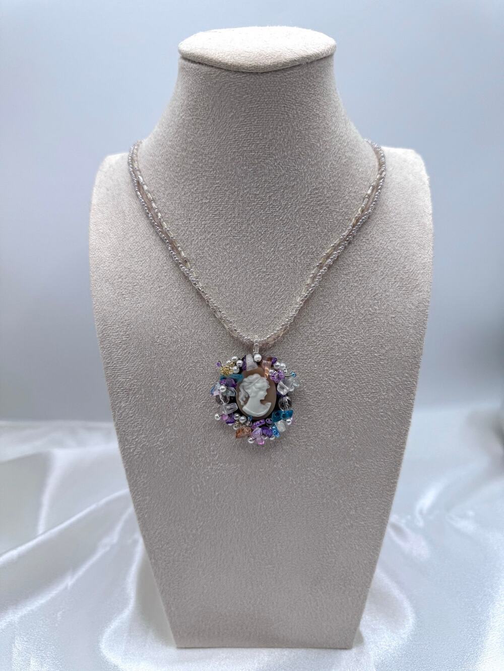 Vintage Style Beaded Cameo Statement Necklace Gemstone & Pearl Pendant style 2